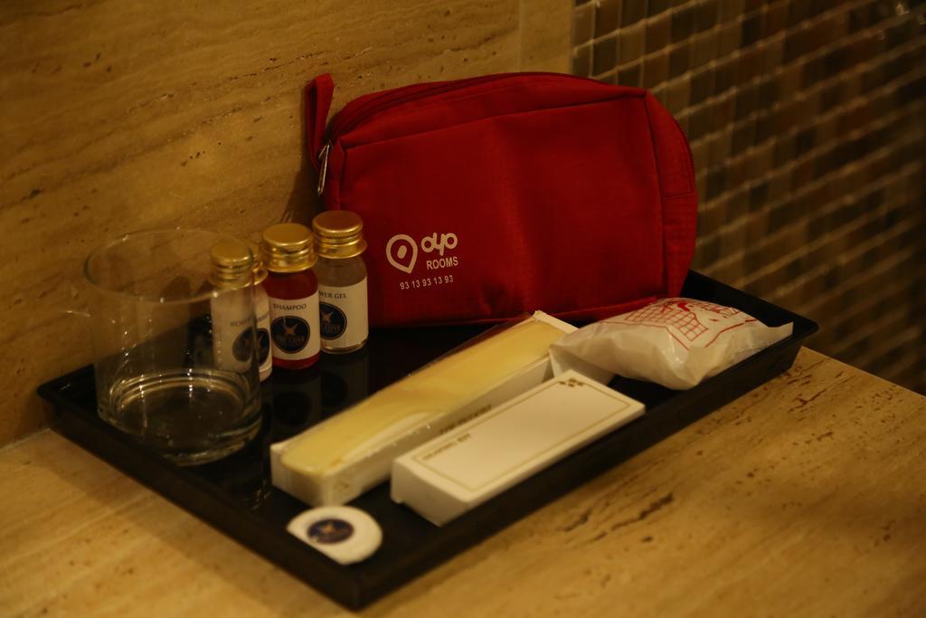 Oyo Premium Panchkula Sector 5 호텔 객실 사진
